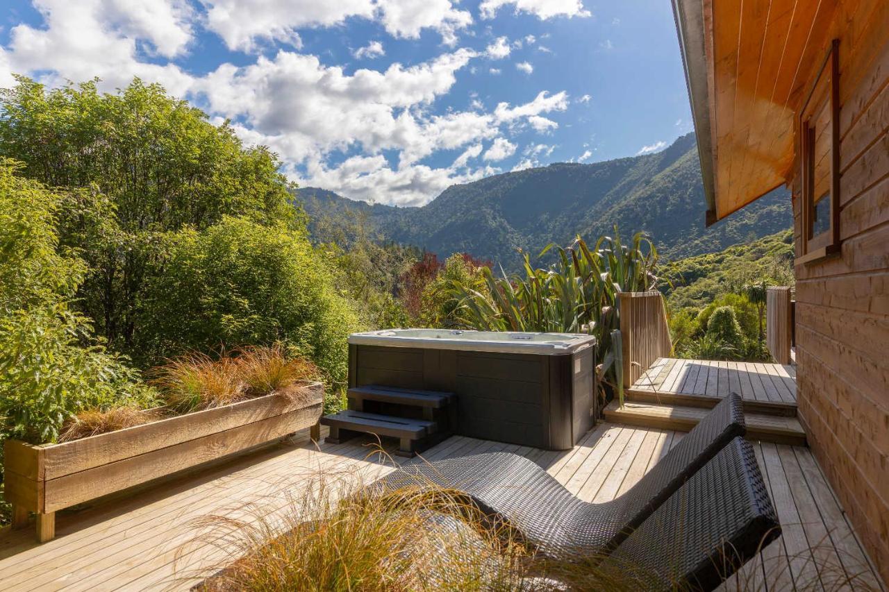 The Resurgence luxury eco lodge Motueka Exterior foto